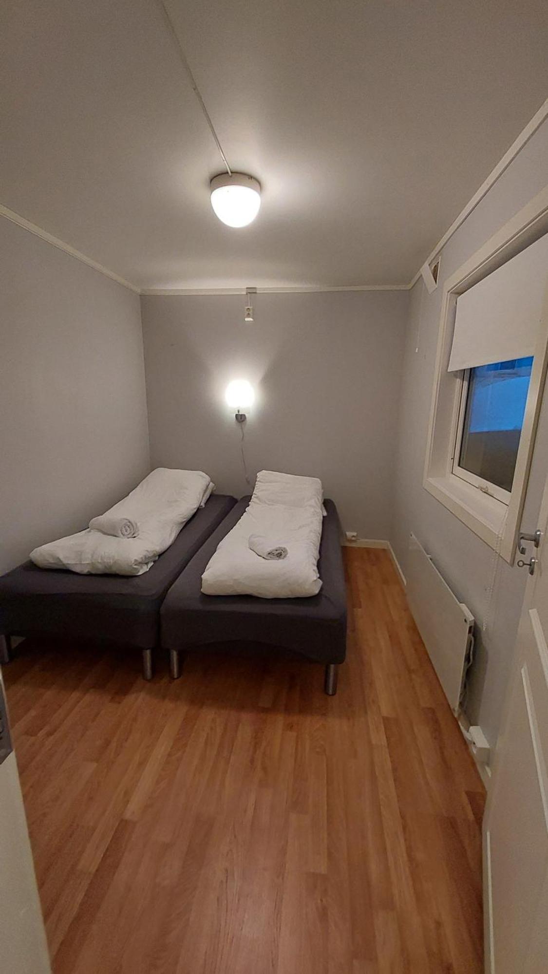 Lyngen Apartments Lyngseidet ภายนอก รูปภาพ