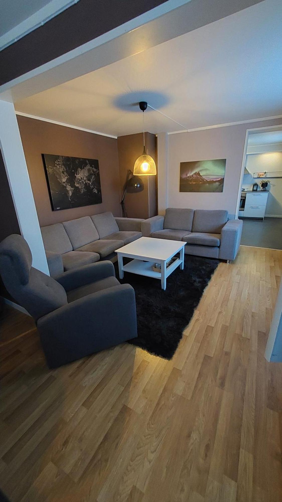 Lyngen Apartments Lyngseidet ภายนอก รูปภาพ
